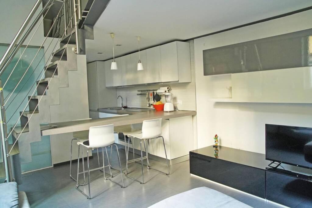 Appartamento LoFt Navigli Milan Center Esterno foto